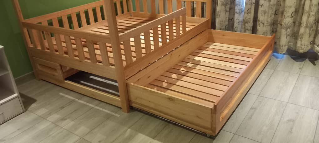 Wooden bed by Teezet Woodworks