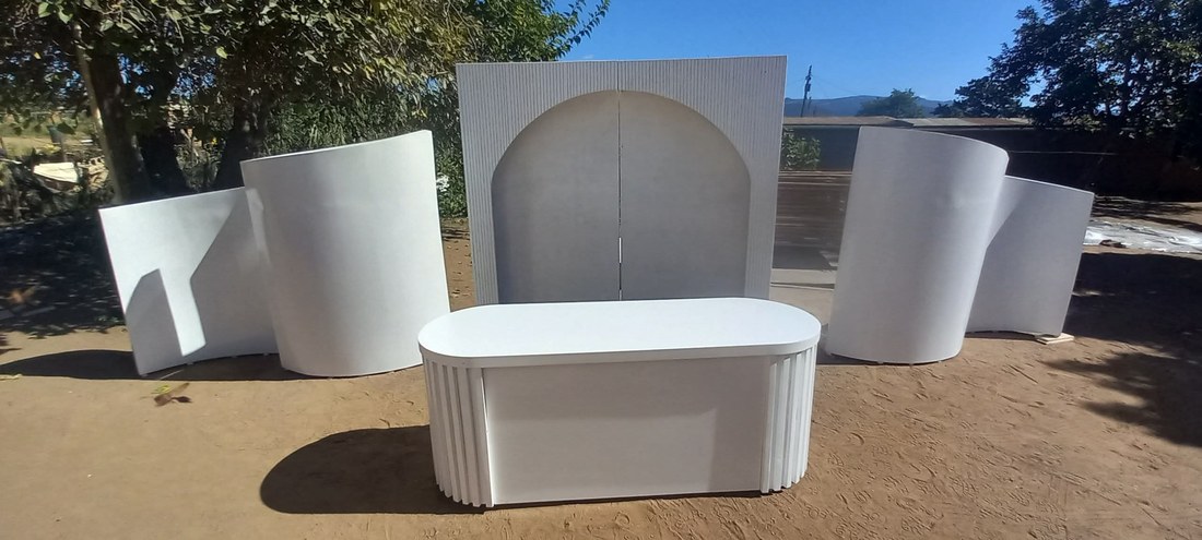 Custom feature setup built by Teezet Woodworks